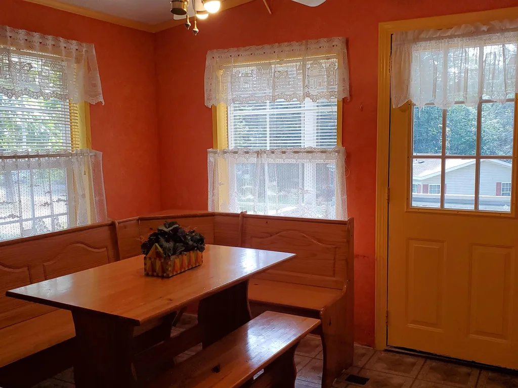 65 Courtney Lane Eliot ME 03903