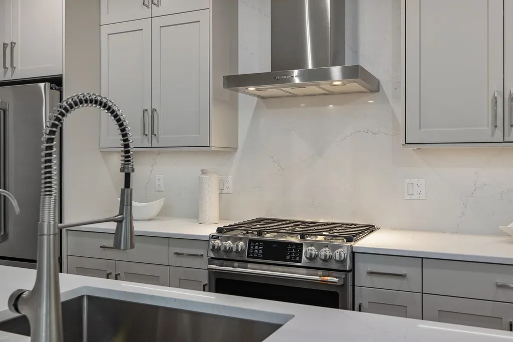 960 Sagamore Avenue Portsmouth NH 03801
