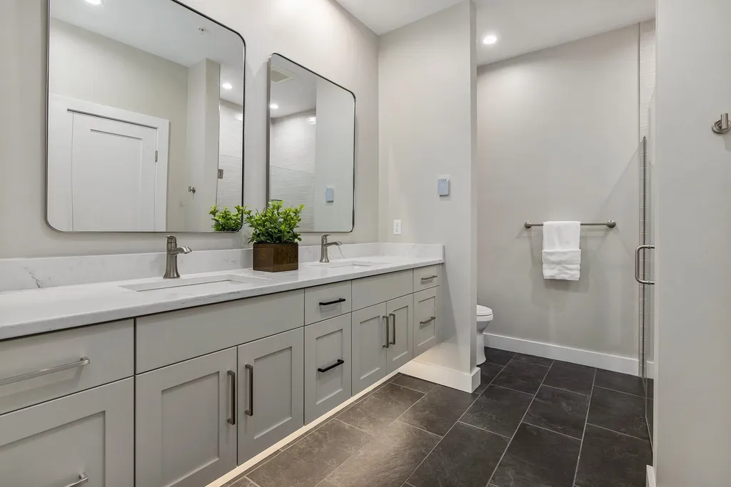 960 Sagamore Avenue Portsmouth NH 03801