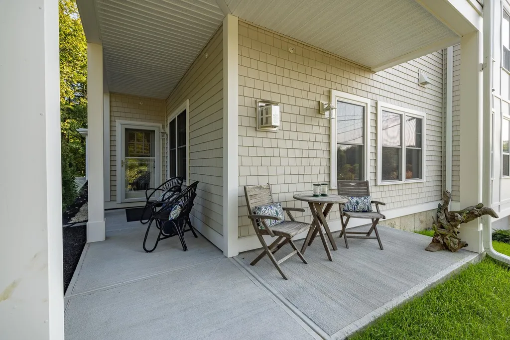 960 Sagamore Avenue Portsmouth NH 03801