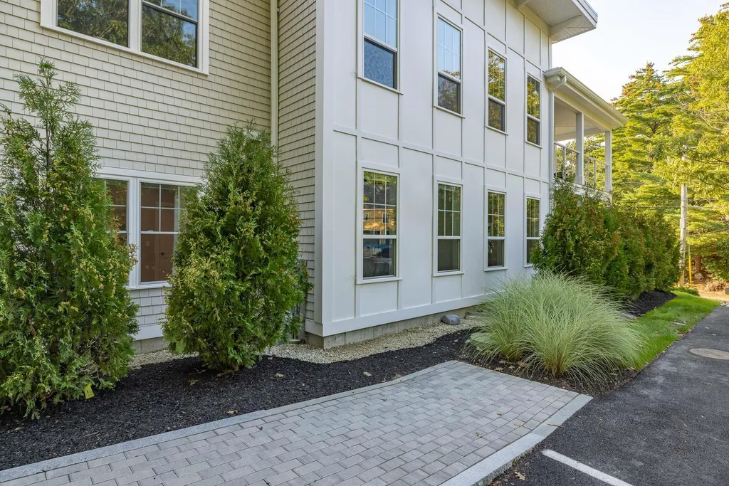 960 Sagamore Avenue Portsmouth NH 03801