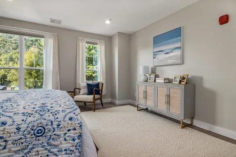 960 Sagamore Avenue Portsmouth NH 03801