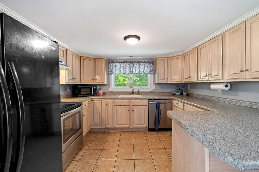 349 Cross Mill Road Northfield NH 03276