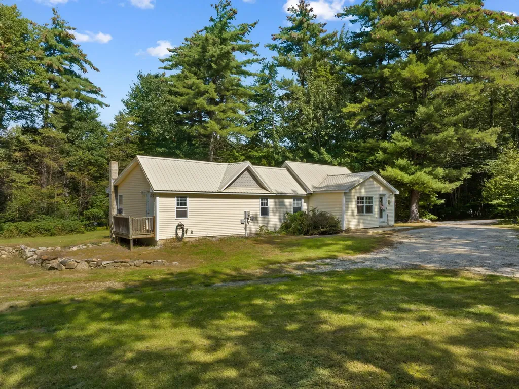 349 Cross Mill Road Northfield NH 03276