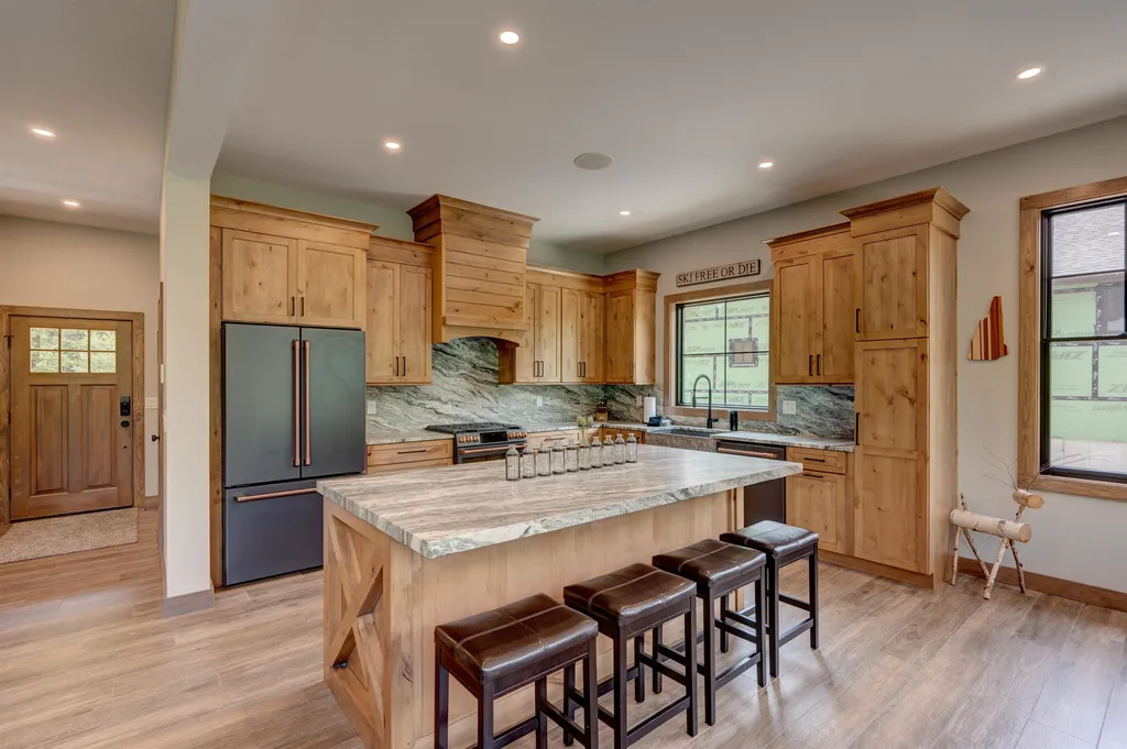326 South Peak Road Lincoln NH 03251