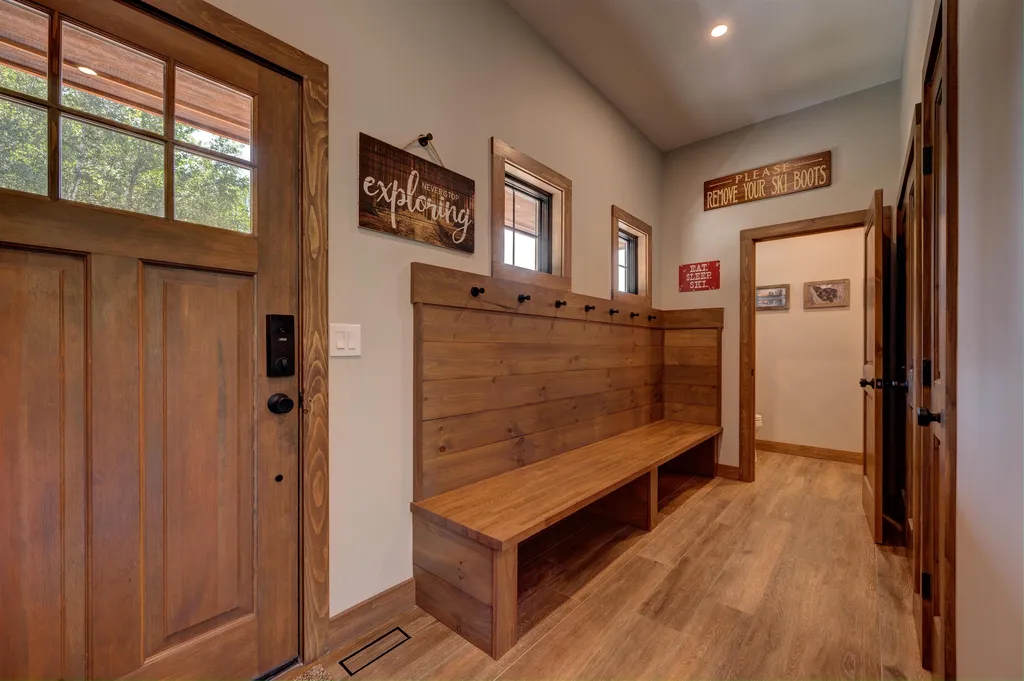 326 South Peak Road Lincoln NH 03251