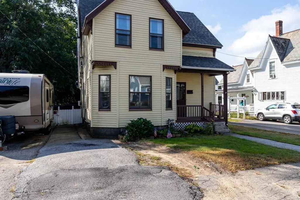 543 Lake Avenue Manchester NH 03103