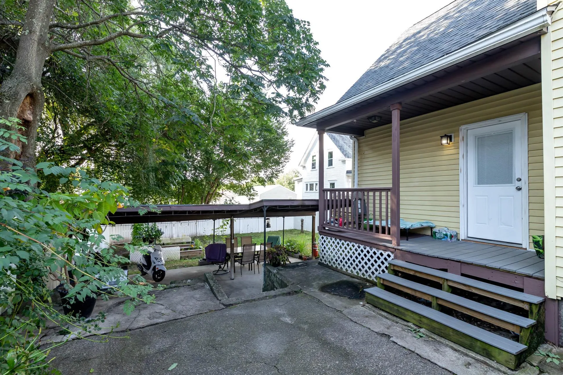 543 Lake Avenue Manchester NH 03103