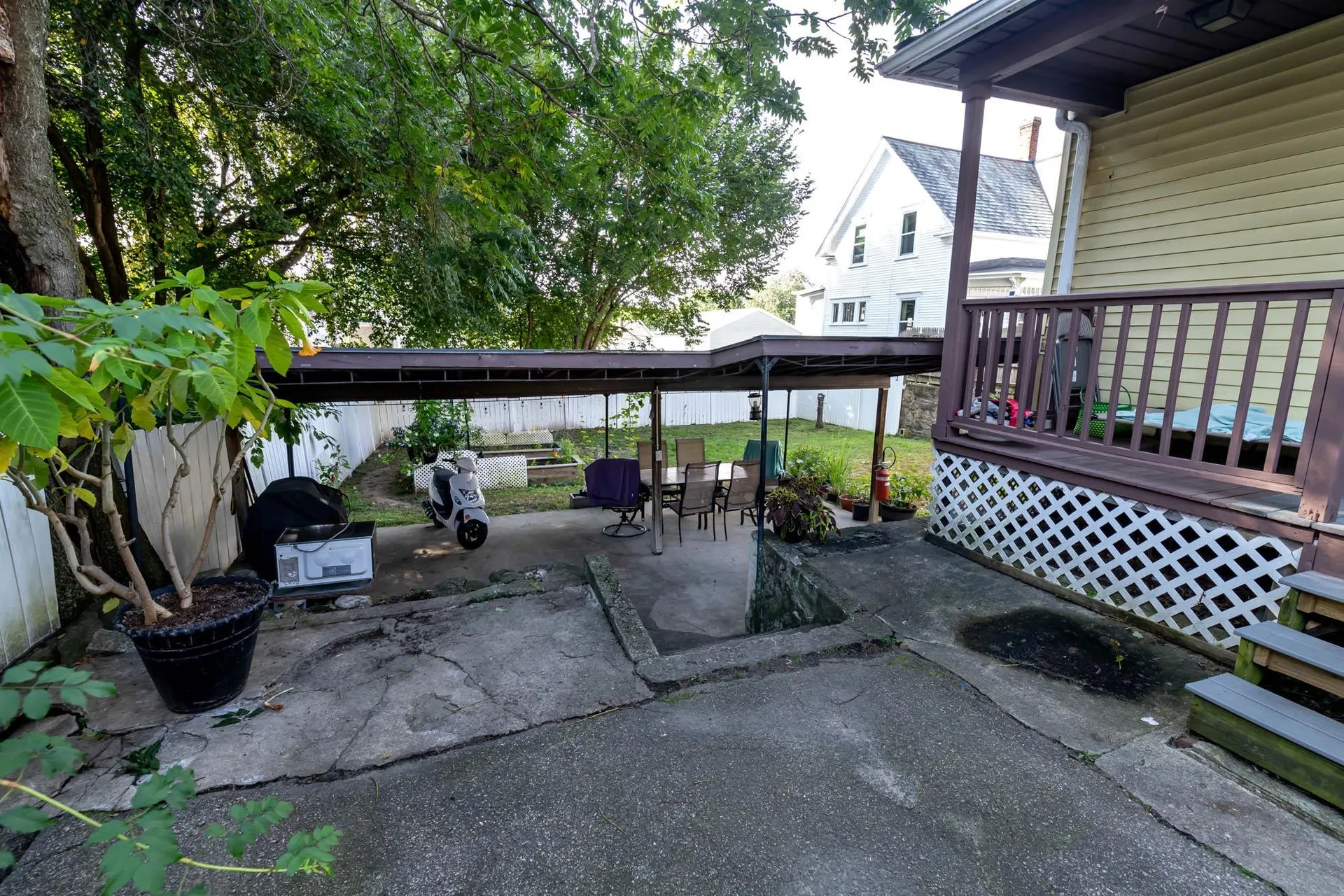 543 Lake Avenue Manchester NH 03103