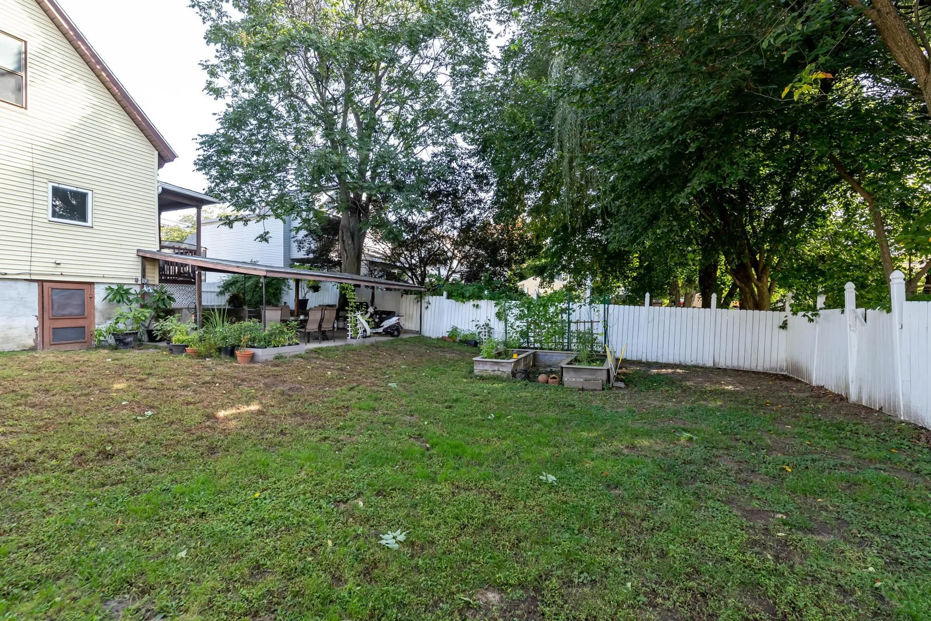 543 Lake Avenue Manchester NH 03103