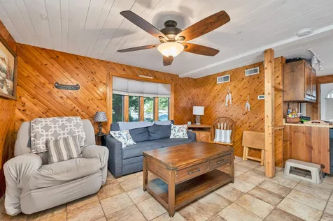 13 Shirley Lane Kingston NH 03848