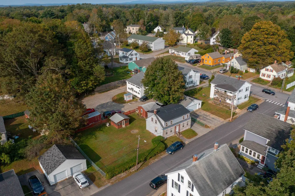 7 Portland Street Somersworth NH 03878-2203