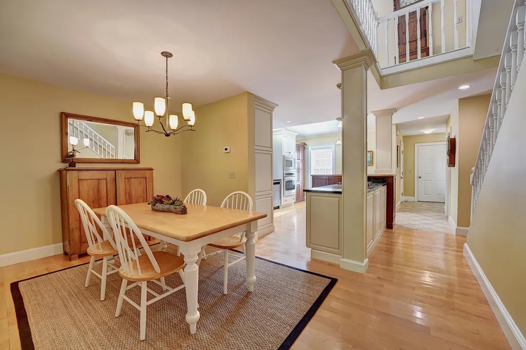 579 Sagamore Avenue Portsmouth NH 03801