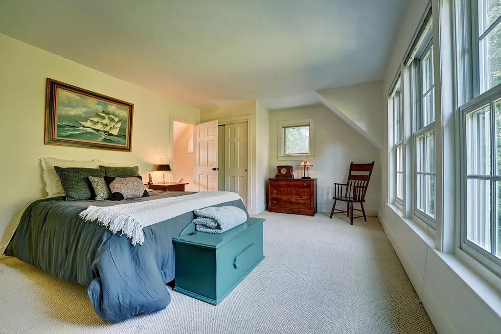 579 Sagamore Avenue Portsmouth NH 03801