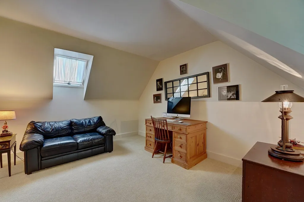 579 Sagamore Avenue Portsmouth NH 03801