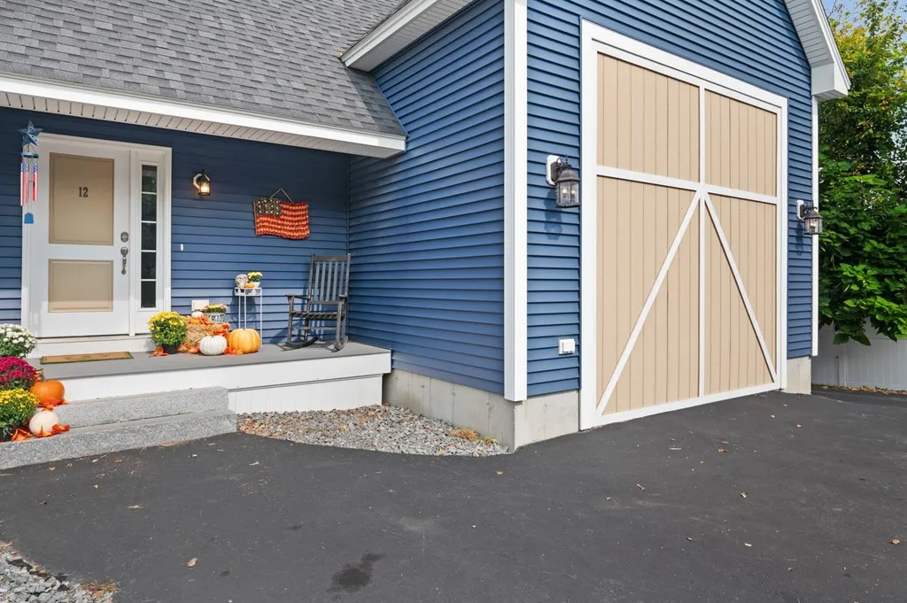 12 Kelly Road Salem NH 03079