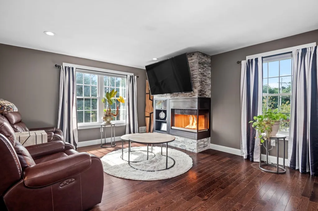 12 Kelly Road Salem NH 03079