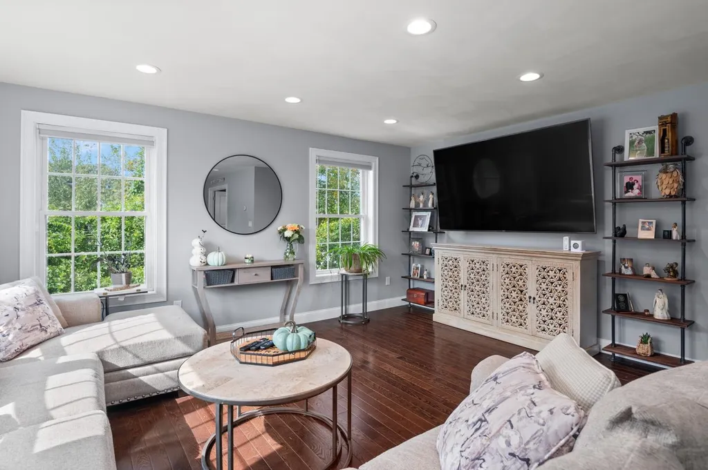 12 Kelly Road Salem NH 03079