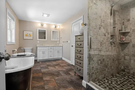 12 Kelly Road Salem NH 03079