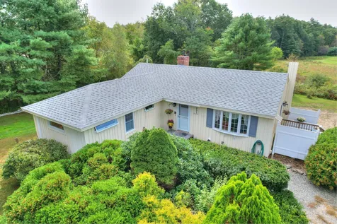 337 Wadleigh Falls Road Newmarket NH 03857