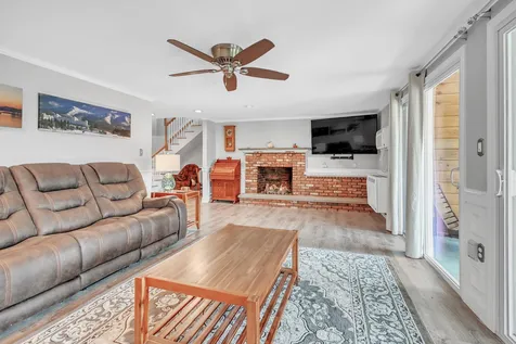 337 Wadleigh Falls Road Newmarket NH 03857