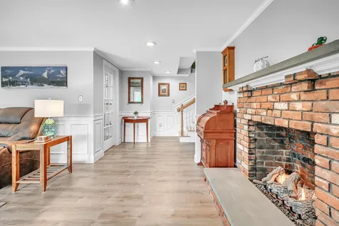 337 Wadleigh Falls Road Newmarket NH 03857