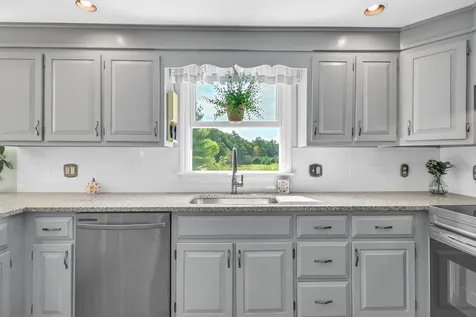 337 Wadleigh Falls Road Newmarket NH 03857