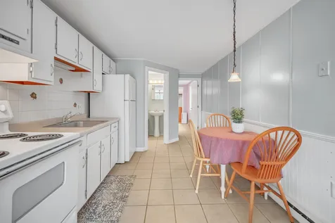 337 Wadleigh Falls Road Newmarket NH 03857