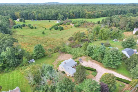 337 Wadleigh Falls Road Newmarket NH 03857