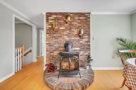 337 Wadleigh Falls Road Newmarket NH 03857
