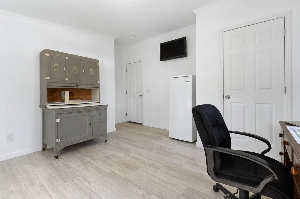 8 Buddy Street Hooksett NH 03106