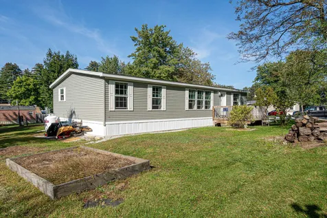 8 Buddy Street Hooksett NH 03106