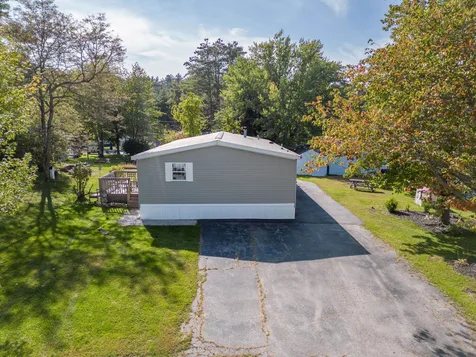 8 Buddy Street Hooksett NH 03106