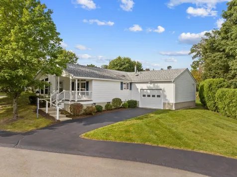 70 Stagecoach Way Manchester NH 03104