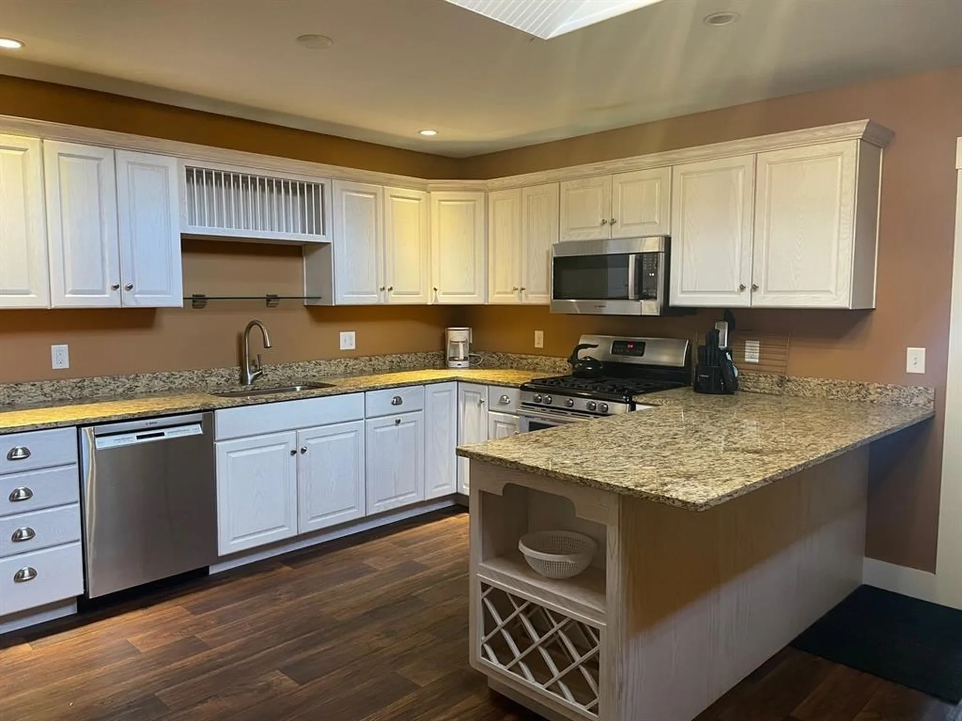 68 Atlantic Avenue North Hampton NH 03862