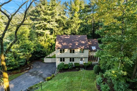 52 Browning Avenue Nashua NH 03062