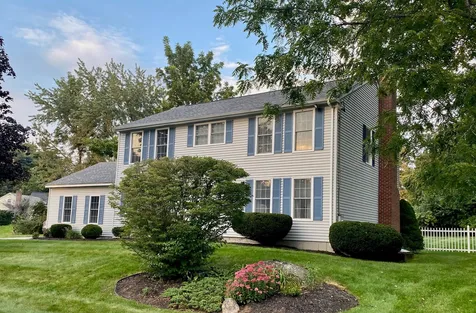 704 Coral Avenue Manchester NH 03104