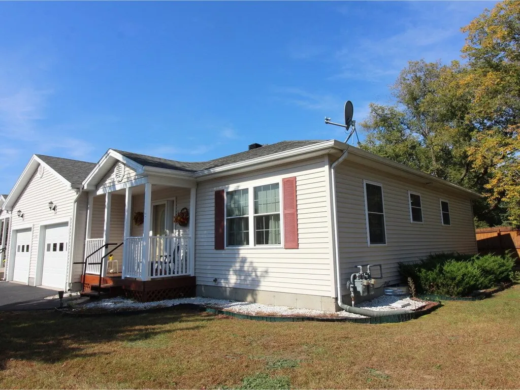 11 Erin Court Milton VT 05468