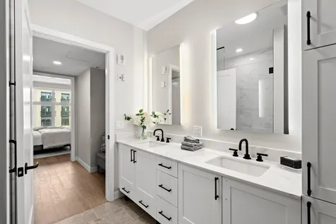18 Artisan Drive Salem NH 03079
