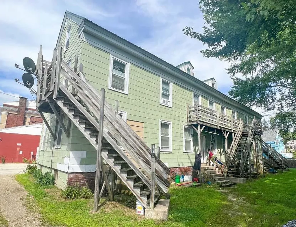 9-11 Worster Street Farmington NH 03835