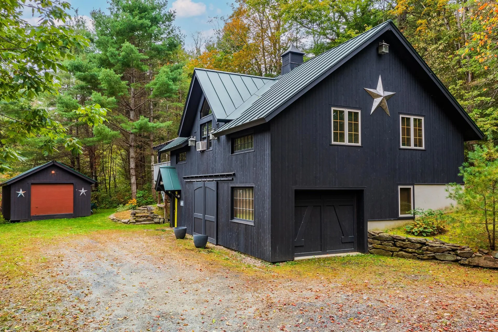 77 Old Stowell Hill Road Londonderry VT 05148