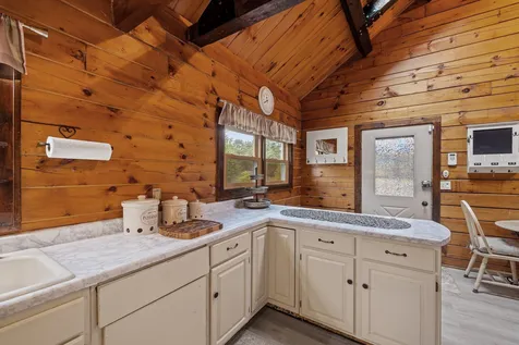 559 Hill Road Franklin NH 03235