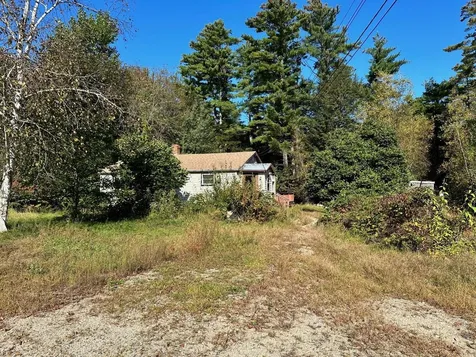 44 Mast Road Epping NH 03042