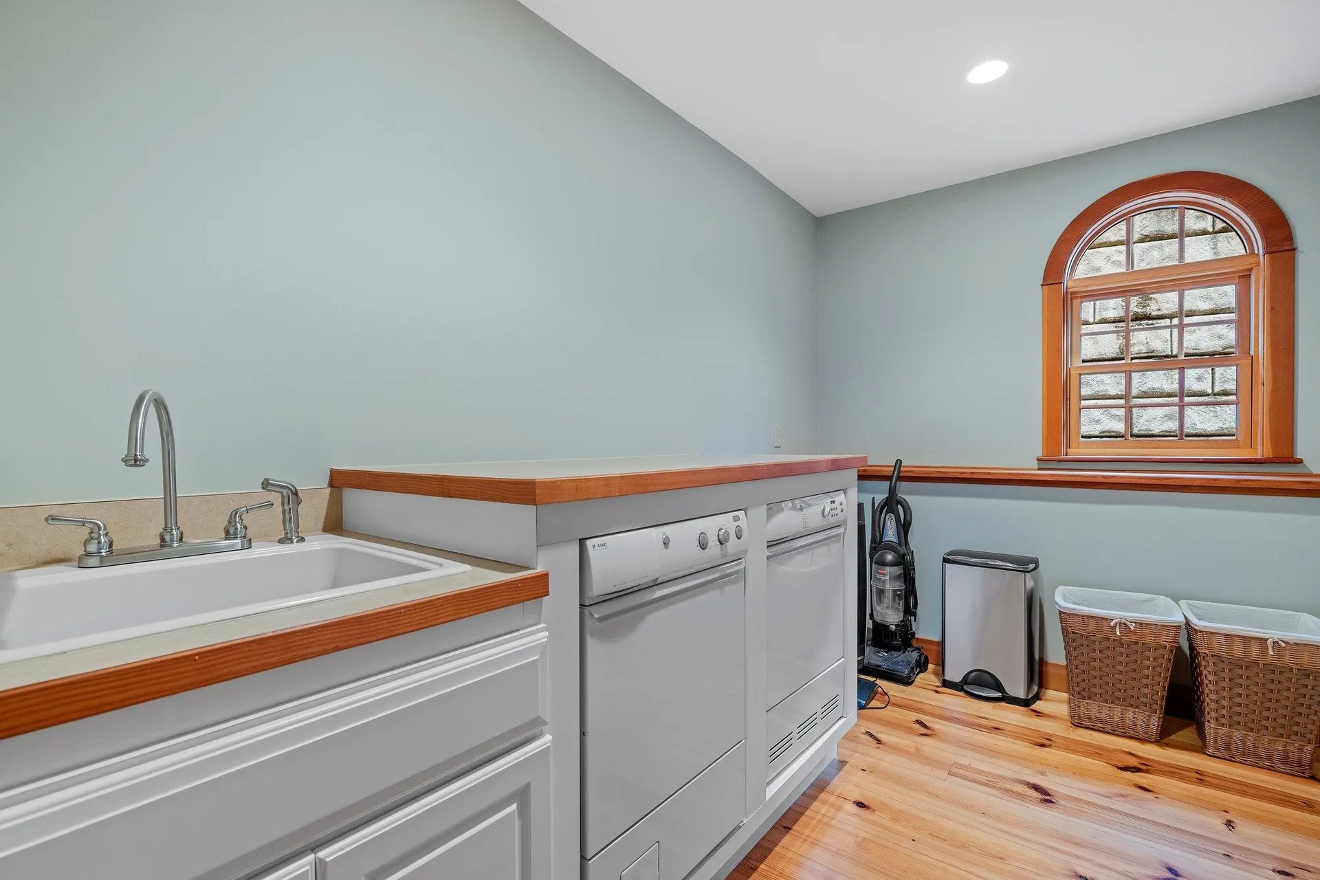 127 Black Mountain Road Lincoln NH 03251