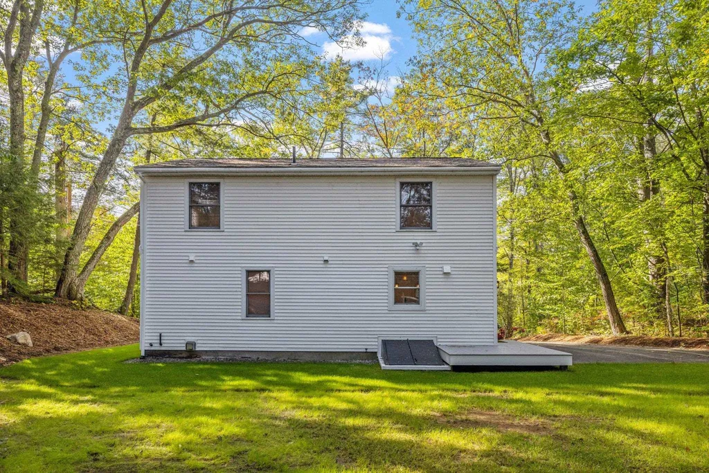 14 Greemore Road Meredith NH 03253