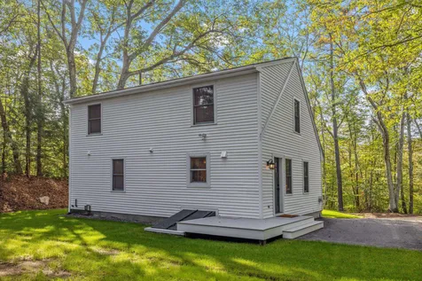 14 Greemore Road Meredith NH 03253