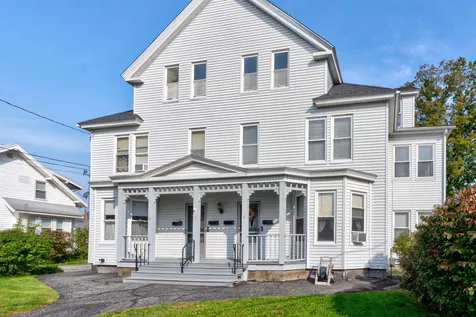 6 Courtland Street Nashua NH 03064