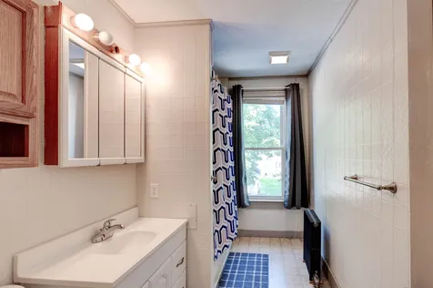 6 Courtland Street Nashua NH 03064