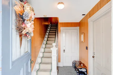6 Courtland Street Nashua NH 03064