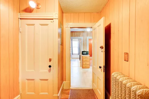 6 Courtland Street Nashua NH 03064